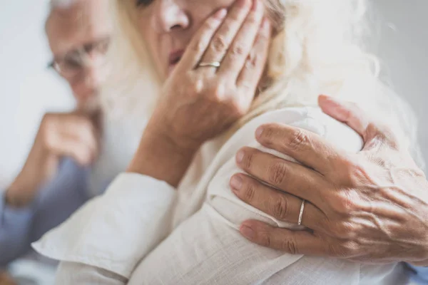 Casal Idosos Momentos Estilo Vida Casa — Fotografia de Stock