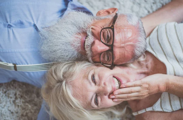 Casal Idosos Momentos Estilo Vida Casa — Fotografia de Stock