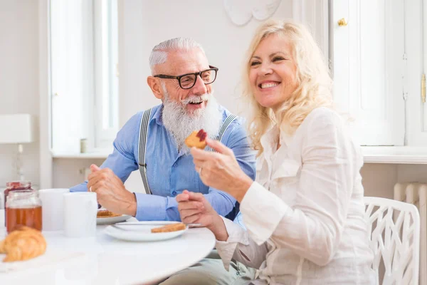 Happy Senior Couple Having Breakfast Home Married Couple Apartment Concepts — Stock Photo, Image