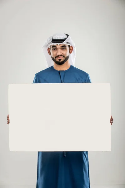 Retrato Hombre Árabe Con Kandora Estudio — Foto de Stock