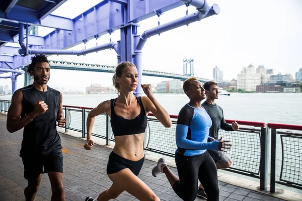 Grupa Miejskich Biegaczy Uruchomiona Ulicy Nowym Jorku Koncepcyjny Serii Sport — Zdjęcie stockowe