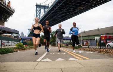 New york City, spor ve fitness hakkında kavramsal serisi sokakta çalışan kentsel koşucu grubu