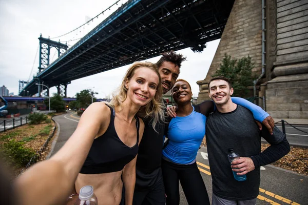 Gruppe Urbaner Läufer Die New York City Auf Der Straße — Stockfoto