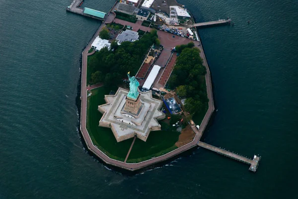 Veduta Aerea Del Drone New York Statua Della Libertà — Foto Stock