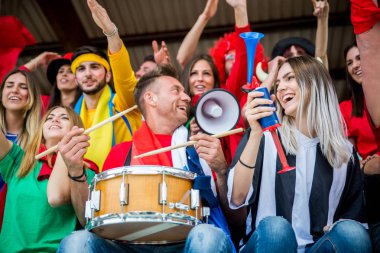 Futbol taraftarları Stadyumu'nda - eğleniyor ve futbolda arıyorum futbol taraftarları maç