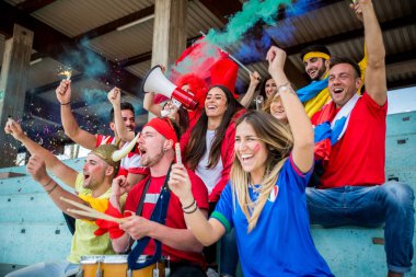 Futbol taraftarları Stadyumu'nda - eğleniyor ve futbolda arıyorum futbol taraftarları maç