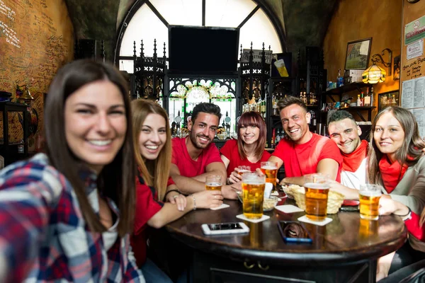 Group Friends Cheering Footbal Team Pub Group Football Fans Meeting — Stock Photo, Image