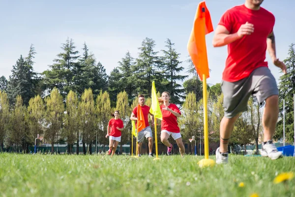 Piłkarzy Szkolenia Boisko Piłki Nożnej Pojęcia Pracy Zespołowej Sport — Zdjęcie stockowe