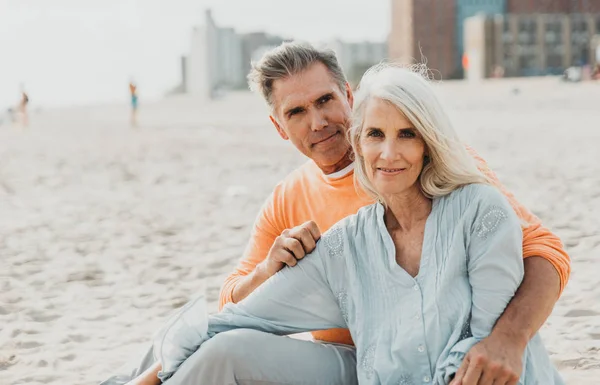 Felice Coppia Anziani Passare Del Tempo Spiaggia Concetti Amore Anzianità — Foto Stock