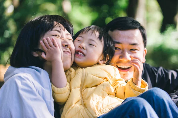 Happy Playful Japanese Family Park Tokyo — Stock Photo, Image