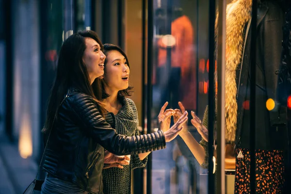 Two Girlfriends Meeting Outdoors Having Fun Japanese People Bonding Tokyo — Stock Photo, Image