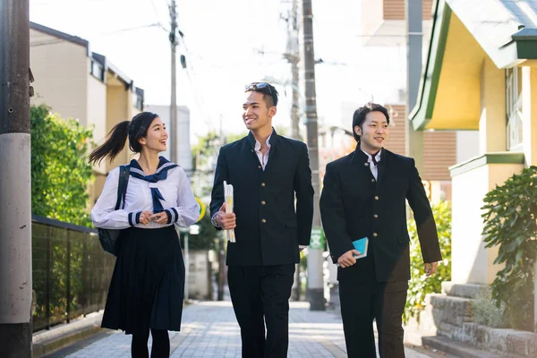 Yung Japanese Students School Uniform Bonding Outdoors Group Asian Teenagers — Stock Photo, Image