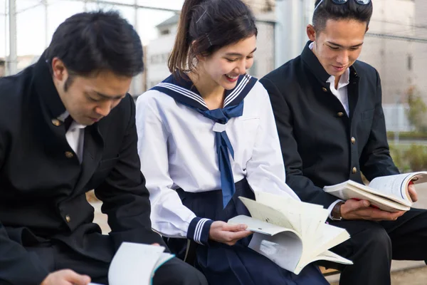 Yung Japanese Students School Uniform Bonding Outdoors Group Asian Teenagers — стоковое фото