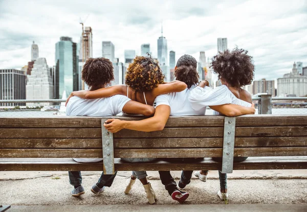 Gruppe Von Freunden Verbringt Zeit Miteinander New York City — Stockfoto
