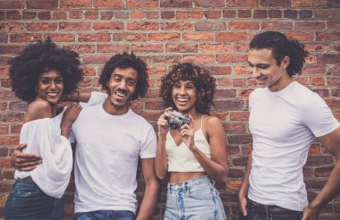 Zaman togeher New York'ta harcama arkadaş grubu,