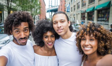 Zaman togeher New York'ta harcama arkadaş grubu,