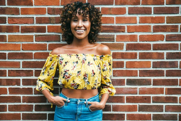 Menina Bonita Andando Cidade Nova Iorque Conceito Sobre Novos Yorkers — Fotografia de Stock