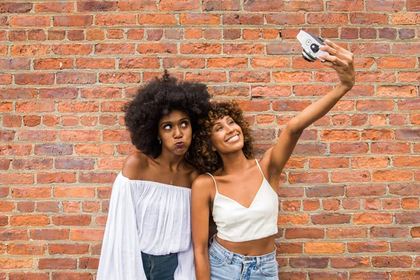 Manhattan New York Genç Yetişkinler Açık Havada Eğleniyor Bağ Afroamerican — Stok fotoğraf