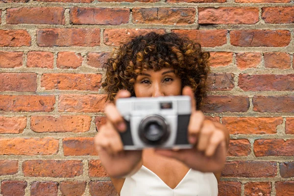 Group Afroamerican Friends Bonding Manhattan New York Young Adults Having — Stock Photo, Image