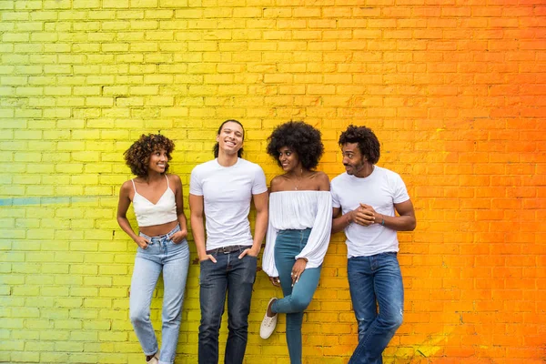 Manhattan New York Genç Yetişkinler Açık Havada Eğleniyor Bağ Afroamerican — Stok fotoğraf