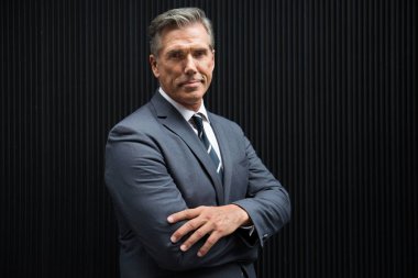 Üst düzey şirket yöneticisi ile zarif uygun açık havada - New York işadamı