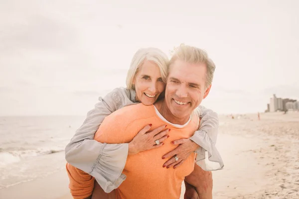 Beautiful Happy Senior Couple Dating Outdoors Youthful Married Couple Having — Stock Photo, Image