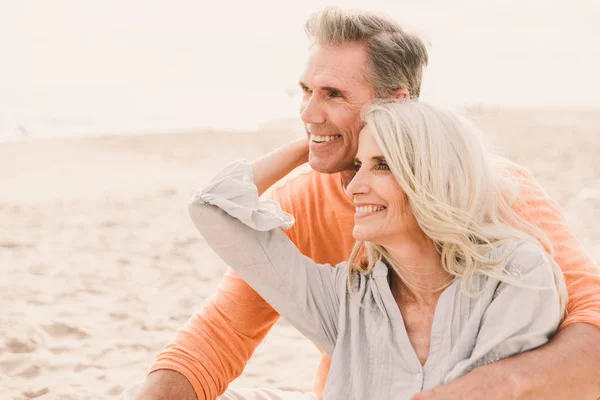 Hermosa Pareja Ancianos Felices Citas Aire Libre Pareja Casada Joven —  Fotos de Stock