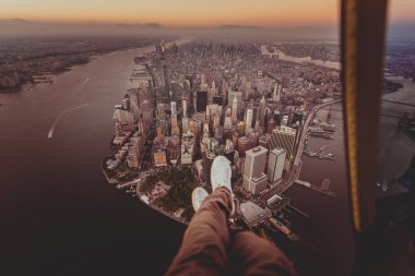 Helikopter turunda New York şehri