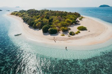 Filipinler Pamalican adası, Koron eyaleti. Havadan çekim