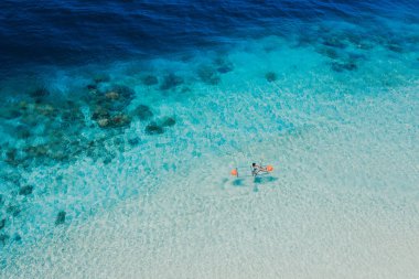 Filipinler'deki Ditaytayan adası, Koron eyaleti. Hava sho