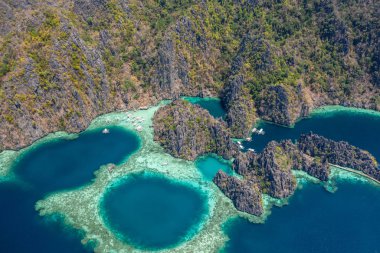 Coron popüler ikiz lagün güzel havadan görünümü, phili