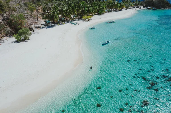 Île Malcapuya dans les philippines, province de Coron. Plan aérien — Photo