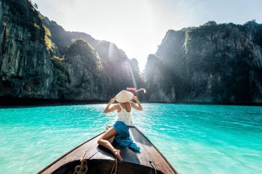 Güzel kadın phi phi adası ve maya b bir gezi yapma
