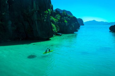 El Nido, Palawan, Filipinler içinde tropikal plaj