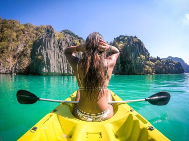 El Nido, Palawan, Filipinler içinde tropikal plaj
