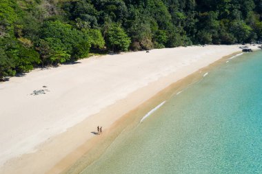 El Nido, Palawan, Filipinler içinde tropikal plaj