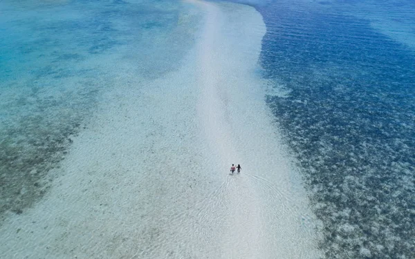 Tropical Beach i El Nido, Palawan, Filippinerna — Stockfoto