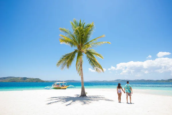 Tropical beach in Coron, Philippines — Stock Photo, Image