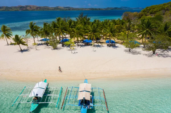 Tropical Beach in Coron, Filipijnen — Stockfoto