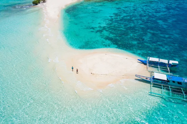 Playa tropical en Coron, Filipinas — Foto de Stock