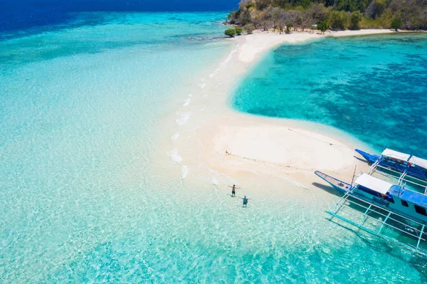 Tropical Beach i Coron, Filippinerna — Stockfoto