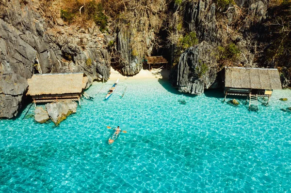 Tropical Beach in Coron, Fülöp-szigetek — Stock Fotó