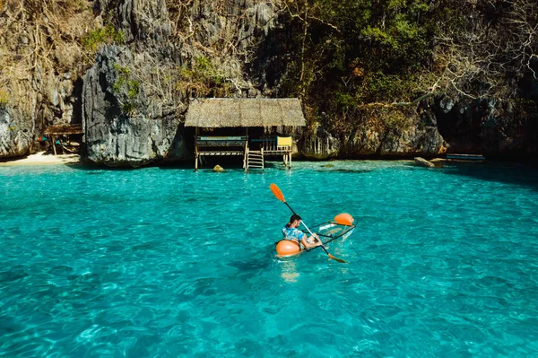 Playa tropical en Coron, Filipinas —  Fotos de Stock