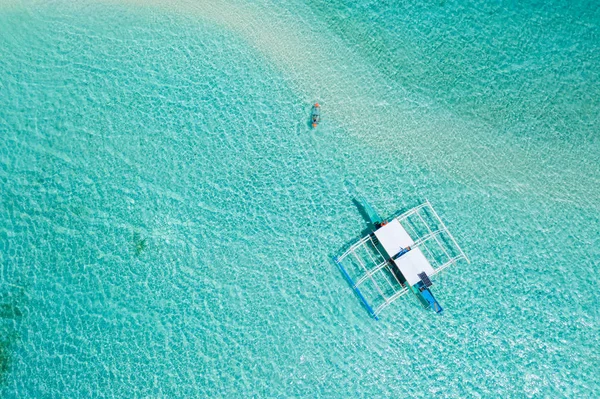 Playa tropical en Coron, Filipinas — Foto de Stock
