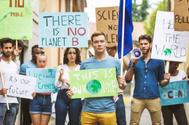 Küresel ısınma karşı gösteren eylemciler