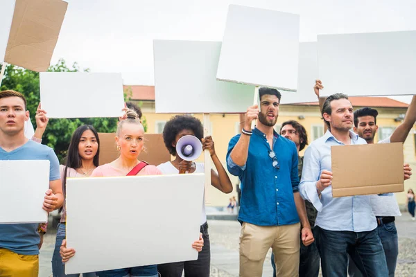 Activists demonstrating against social issues — Stock Photo, Image