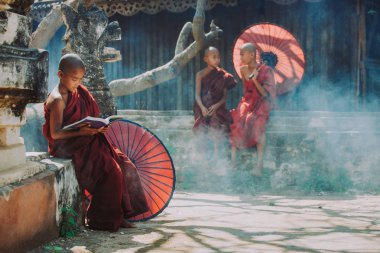 Bagan, Myanmar. 28 Şubat 2019. Yerel küçük bu portre