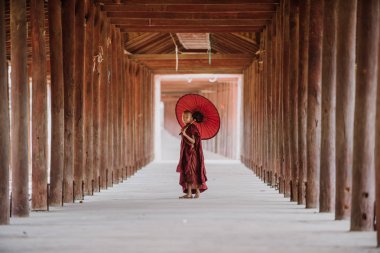 Bagan, Myanmar. 28 Şubat 2019. Yerel küçük bu portre