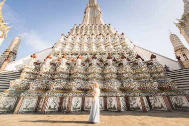 Bangkok, Tayland'ı keşfeden turistler