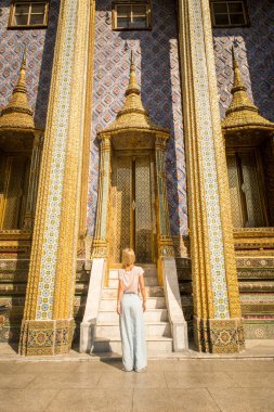 Bangkok, Tayland'ı keşfeden turistler